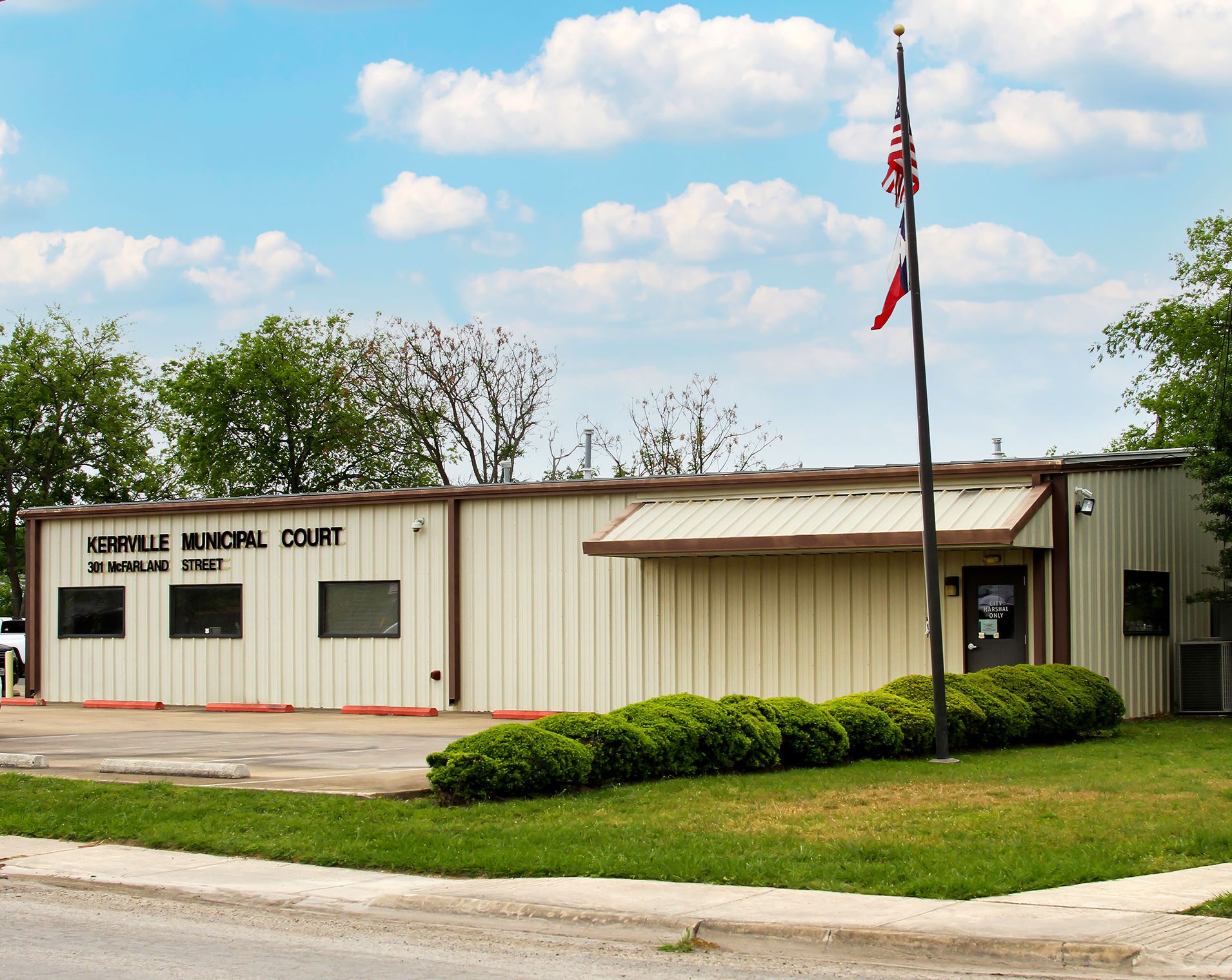 Municipal Court - Outside 1